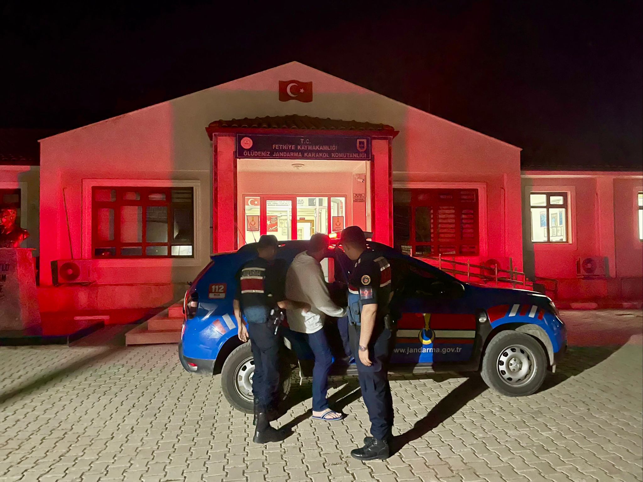 İşte Fethiye'de İnterpol Tarafından Aranan Şüpheli Yakalandı Haberi