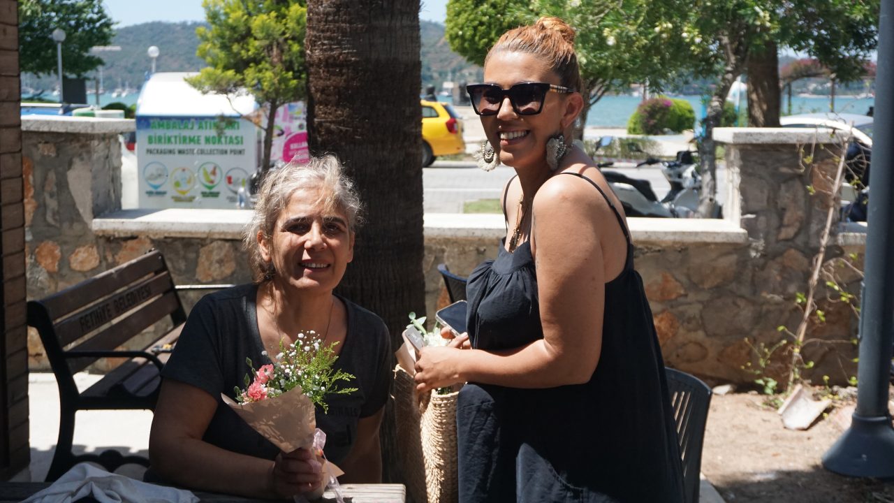 İşte Yudum Tunca, Fethiye’de 3 Bin Kadının Yüreğine Çiçekle Dokundu Haberi