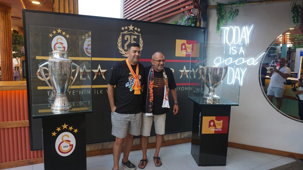 İşte 25. Şampiyonluk Kupası Fethiye’de Galatasaray Taraftarlarıyla Buluştu Haberi