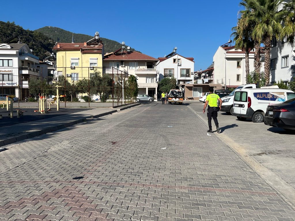 İşte Fethiye’de Trafik Kazası 17 Yaşındaki Motosiklet Sürücüsü Ağır Yaralandı Haberi