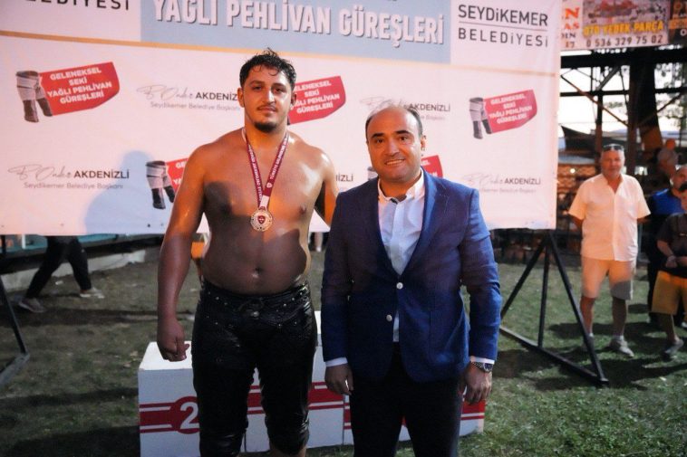 İşte Muhammed Enes Özcan CW Enerji Güreş Ligi’nde Birinci Oldu Haberi