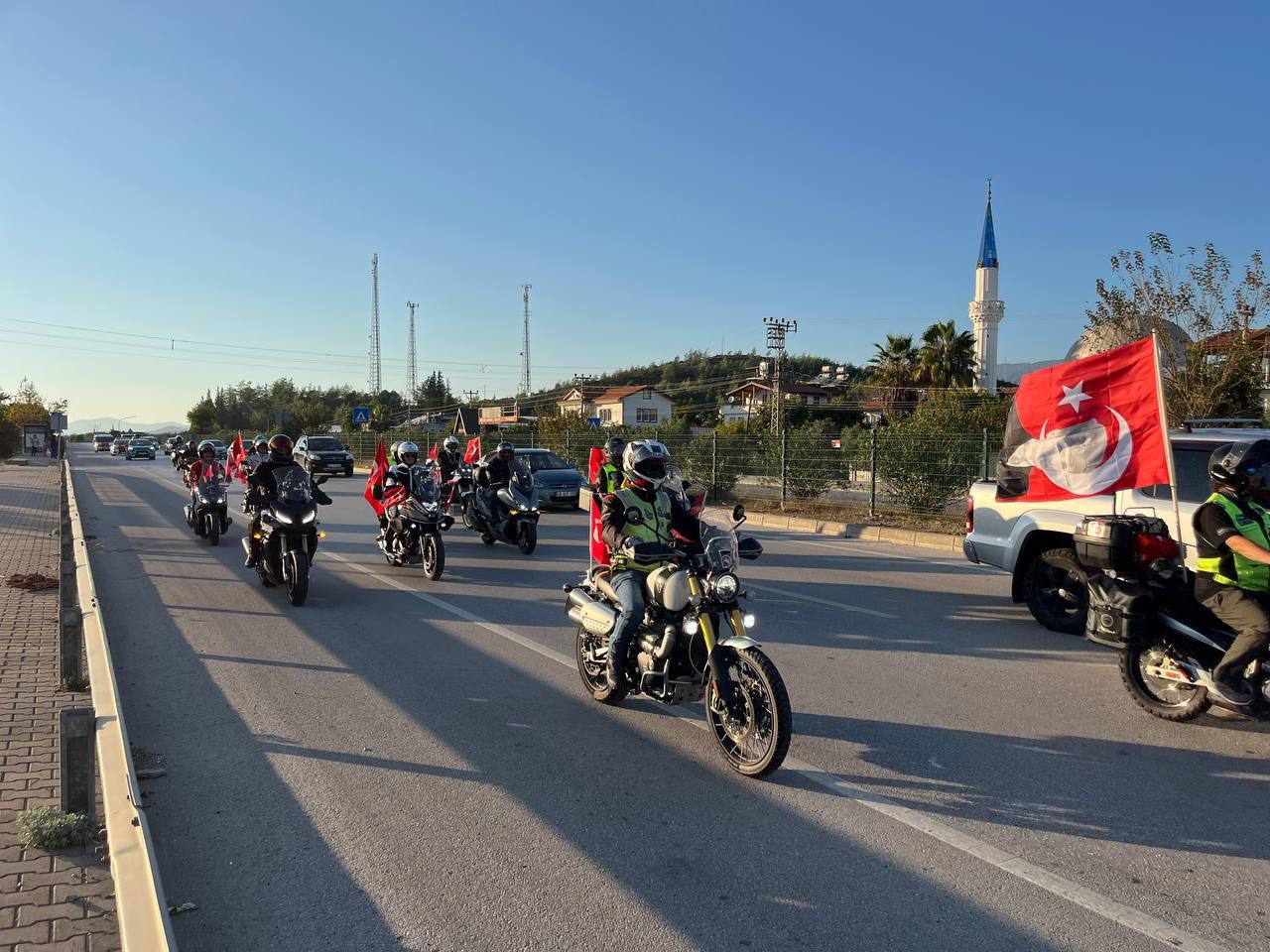 İşte Cumhuriyet Coşkusu Fethiye’de Sokaklara Taştı haberi