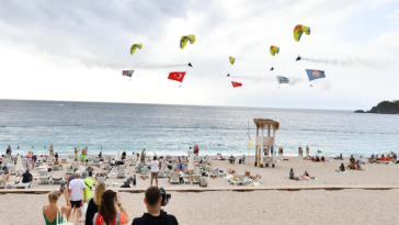 İşte Ölüdeniz Hava Oyunları Festivali Gökyüzünü Renklendirdi haberi