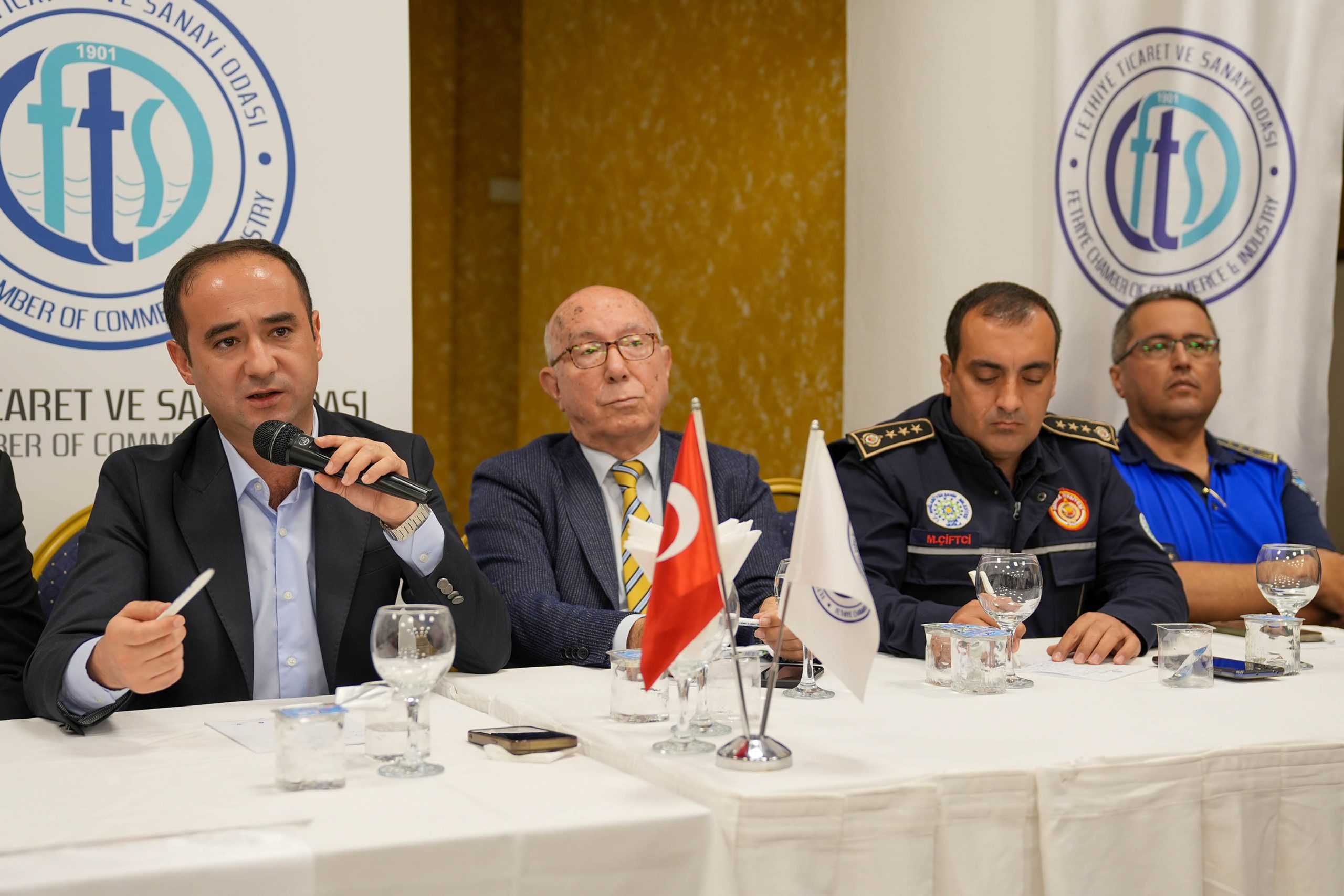 İşte Ölüdeniz’in Sorunlarına Çözüm Arandı haberi