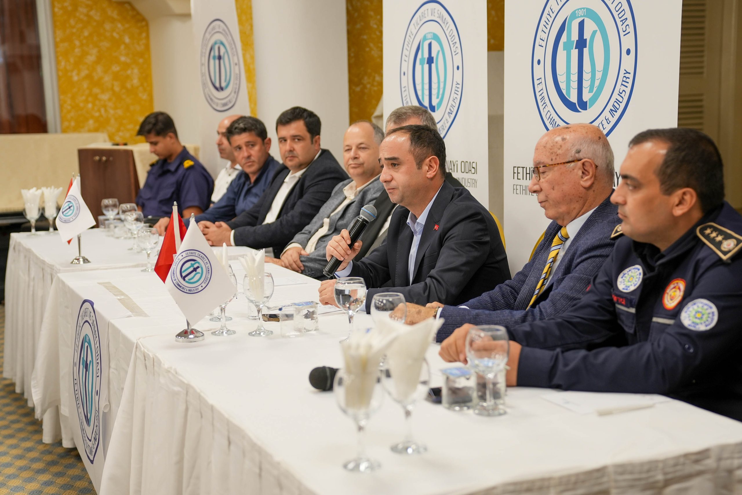 İşte Ölüdeniz’in Sorunlarına Çözüm Arandı haberi