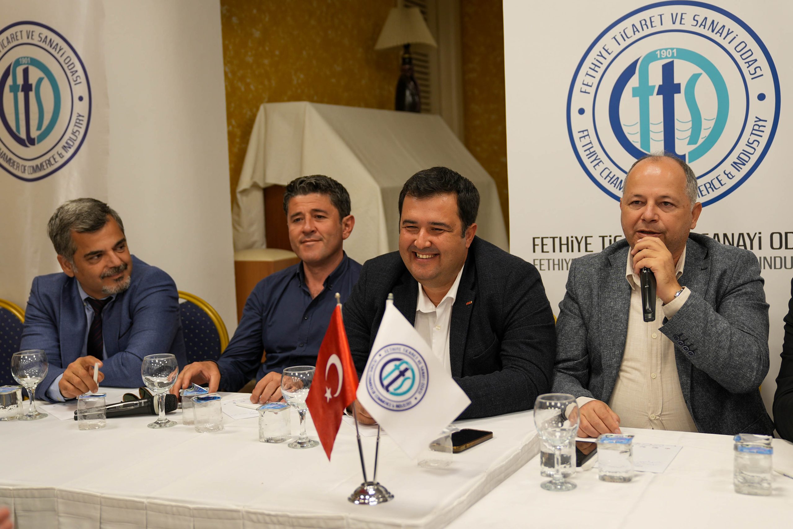 İşte Ölüdeniz’in Sorunlarına Çözüm Arandı haberi