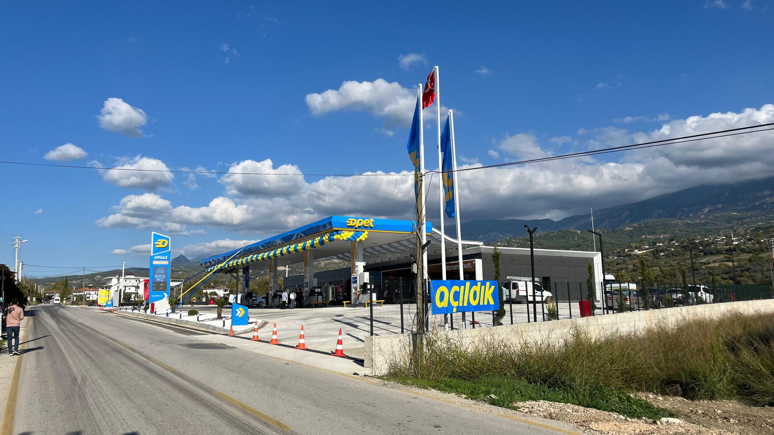 İşte Akdenizli Grup Bünyesinde 3. istasyon Saklıkent Yolu Üzerinde Açıldı haberi