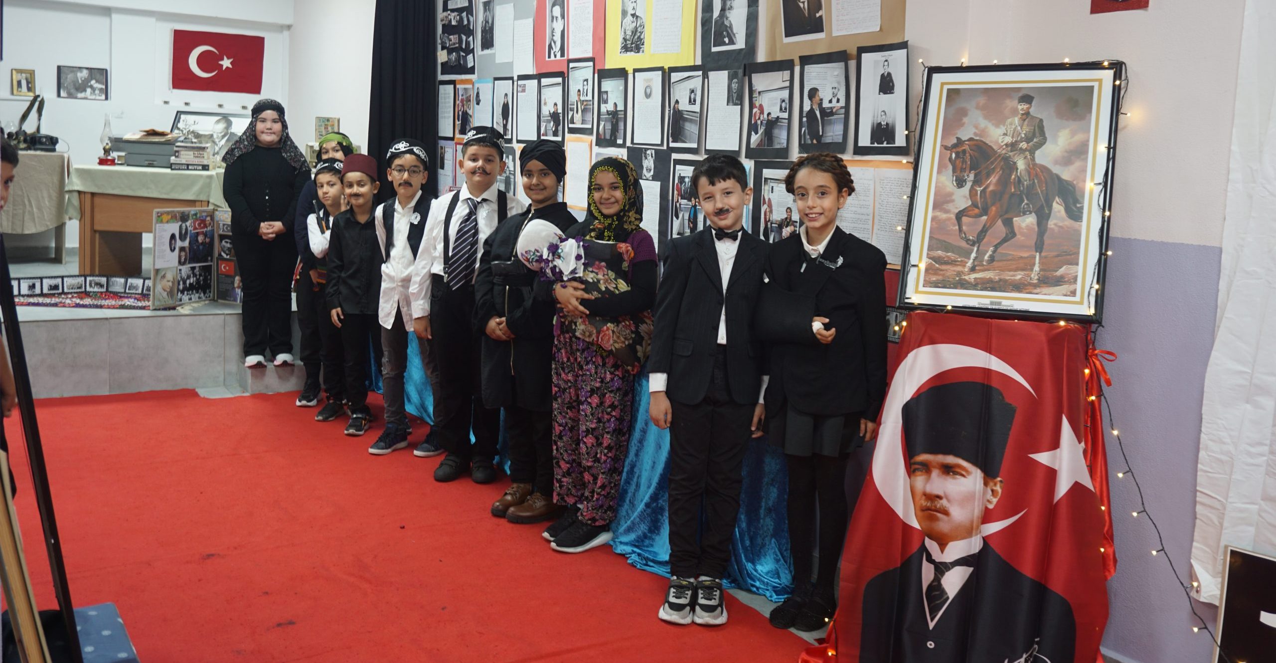 İşte Atatürk Sergisi Büyük İlgi Gördü haberi