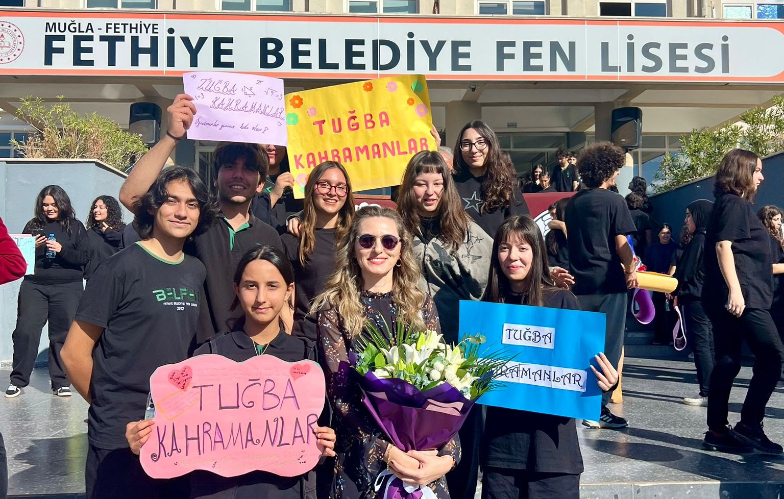 İşte Lise Öğrencilerinden Öğretmenlerine Unutulmaz 24 Kasım Sürprizi haberi