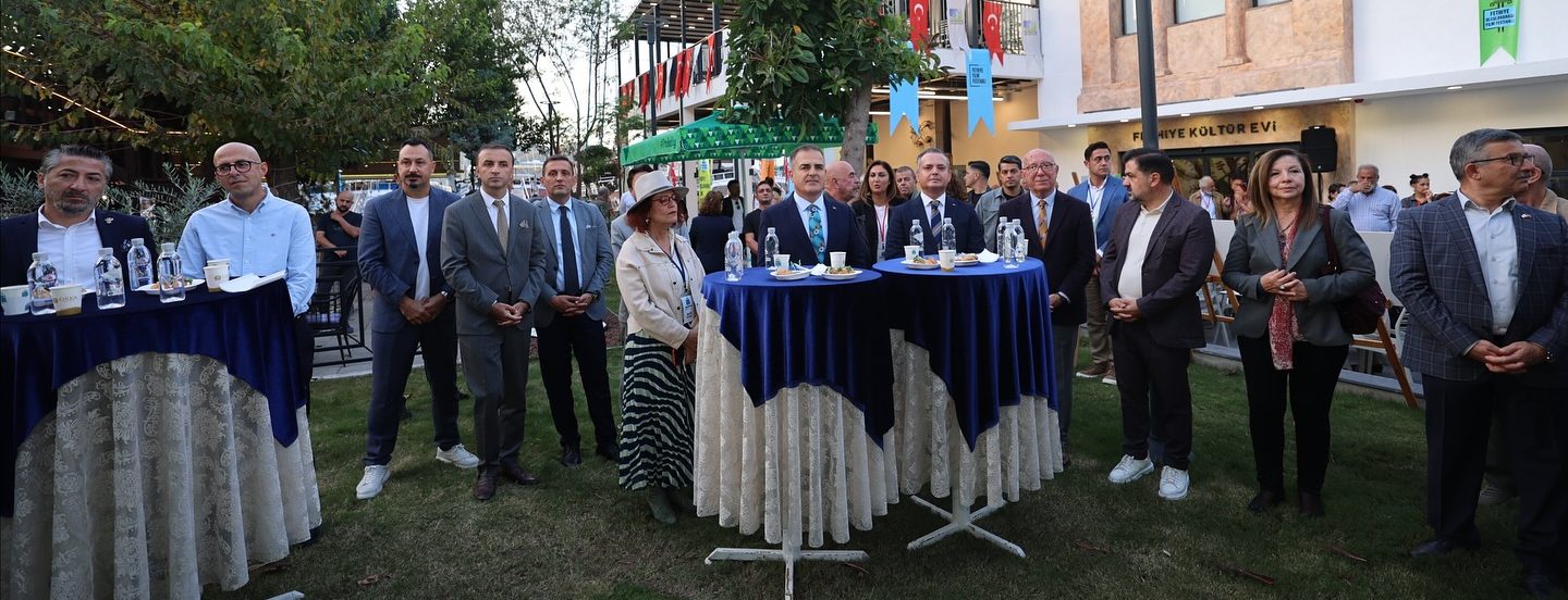 İşte Vali Akbıyık Fethiye’de Yoğun Ziyaretlerde Bulundu haberi