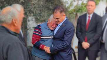 İşte Vali Akbıyık Şehit Ailesini Ziyaret Etti haberi