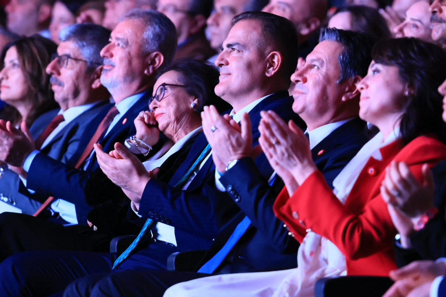 İşte Vali Akbıyık, “Vali Hanım” Belgeselinin İlk Gösterimine Katıldı haberi