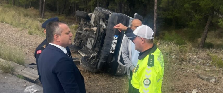 İşte Fethiye’de Kontrolden Çıkan Servis Minibüsü Devrildi! haberi