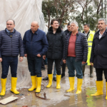 İşte Fırtınadan Zarar Gören Üreticileri Ziyaret Ettiler haberi