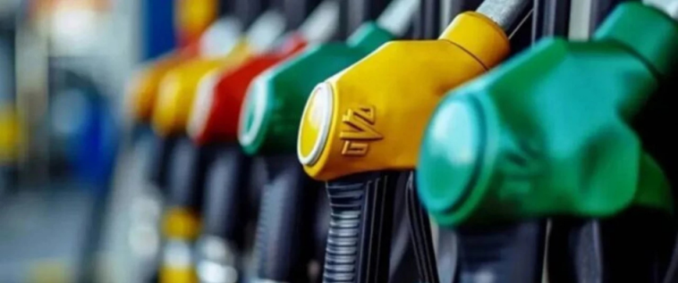 İşte Benzine Zam Geldi! Gece Yarısı Pompaya Yansıyacak haberi