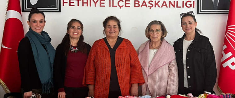 İşte CHP Kadın Kolları’ndan Deprem Bölgesindeki Çocuklar İçin Örgü Kampanyası haberi