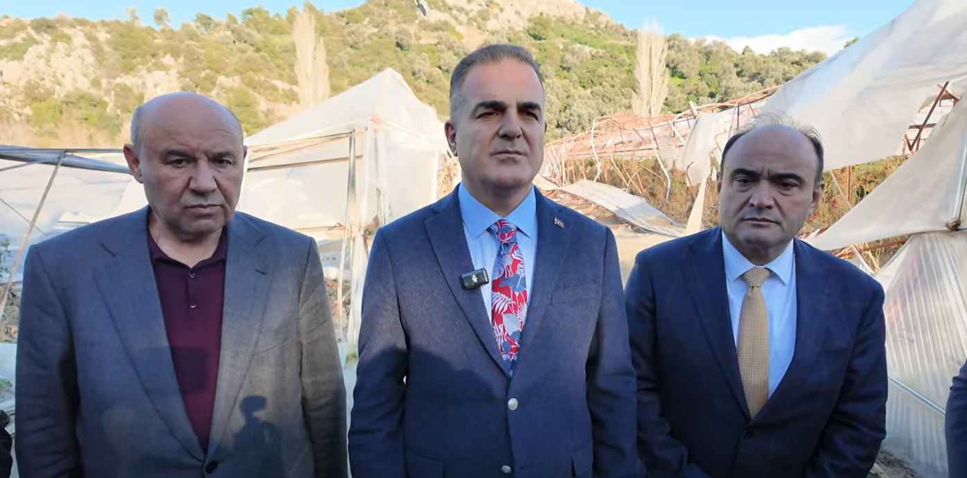 İşte Vali Akbıyık Seydikemer’de Afet Bölgelerinde İnceleme Yaptı haberi