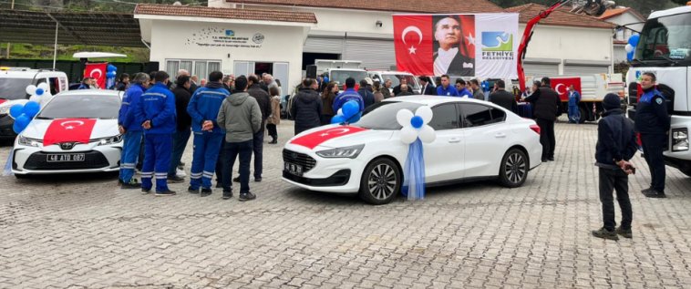 İşte Fethiye Belediyesi Envanterine 12 Yeni Araç Eklendi haberi