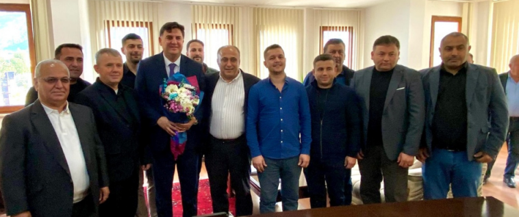 İşte Fethiye Pazarcılar Odası Yönetiminden Başkan Karaca’ya Ziyaret haberi