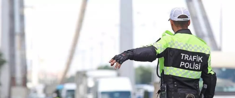 İşte Trafik Cezalarında Yeni Dönem: Para Cezaları Artıyor, Hapis Cezası Geliyor haberi