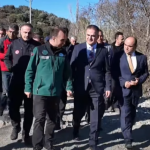 İşte Vali Akbıyık Seydikemer’de Afet Bölgelerinde İnceleme Yaptı haberi