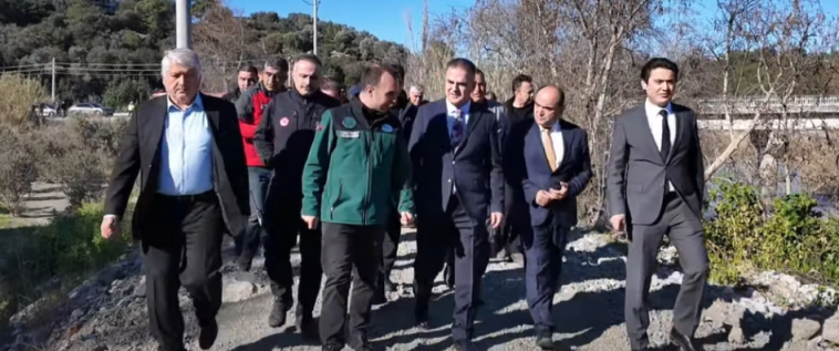 İşte Vali Akbıyık Seydikemer’de Afet Bölgelerinde İnceleme Yaptı haberi