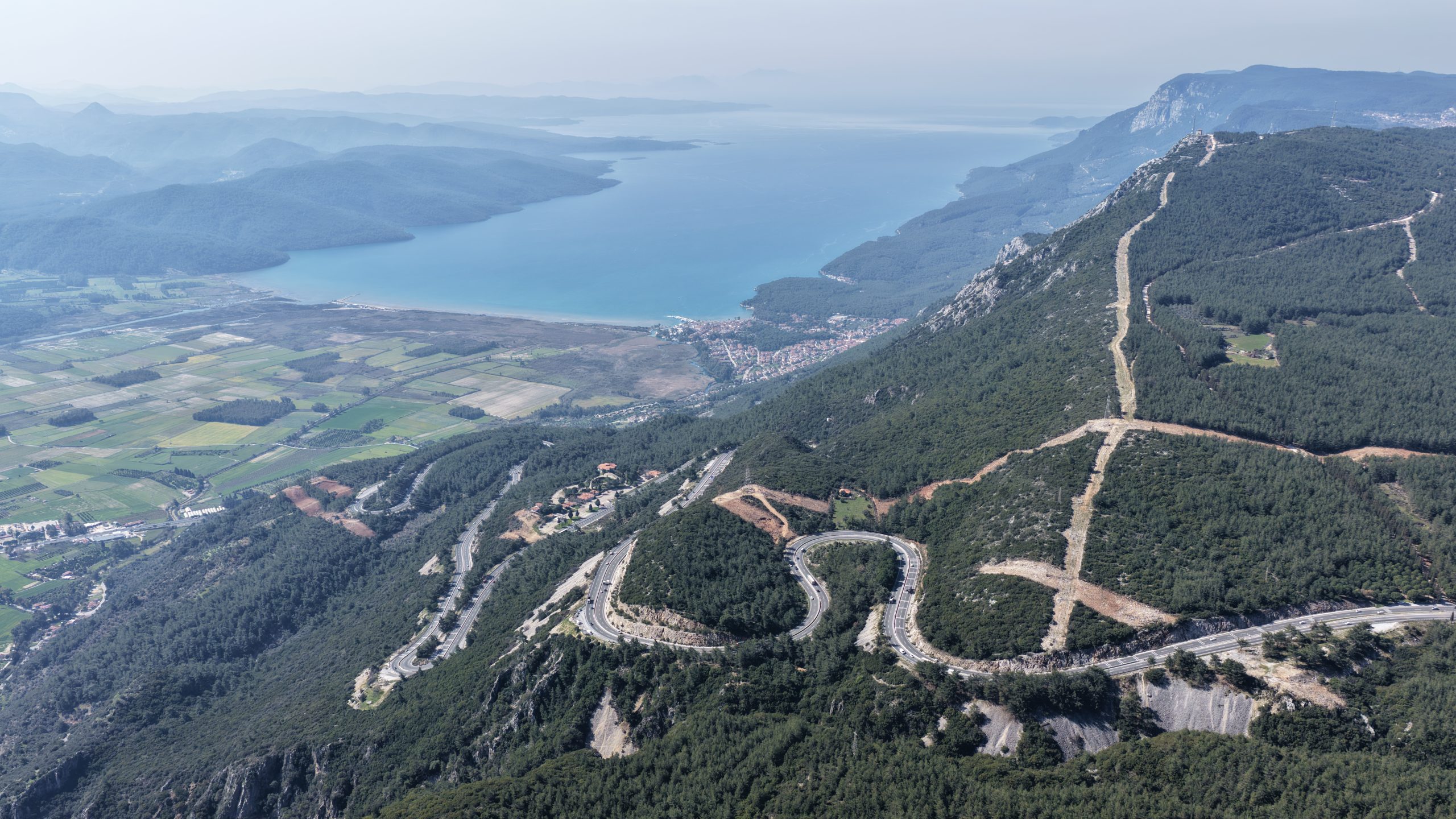 İşte Orman Ekipleri’nden Sakar Geçidi’nde Yangınlara Karşı Temizlik Çalışması haberi