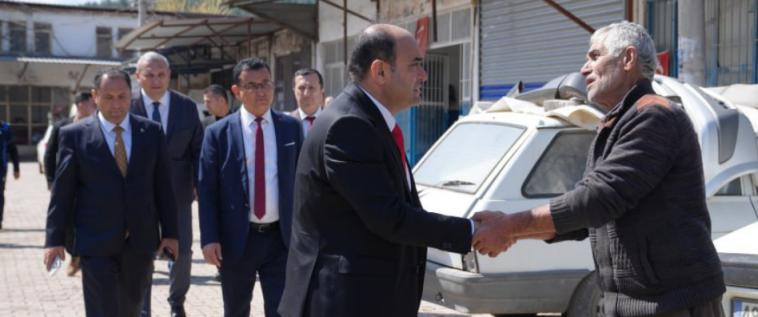 Başkan Akdenizli Bayramda Esnafla Buluştu: “Birlik ve Beraberliğimiz Güçleniyor”