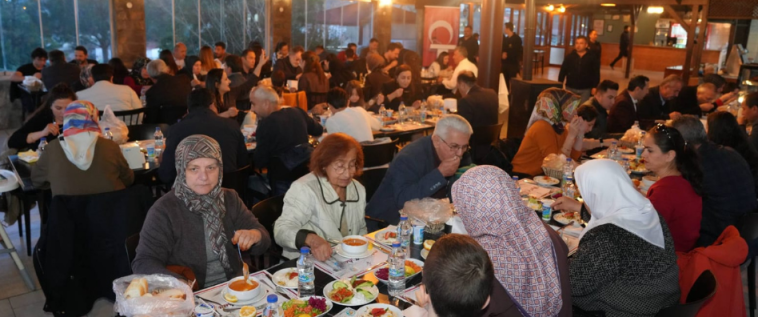 İşte Başkan Akdenizli, İftarda Meclis Üyeleri ve Aileleriyle Buluştu haberi