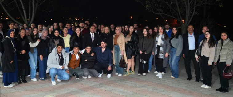 İşte Başkan Akdenizli İftarını Üniversite Öğrencileriyle Açtı haberi