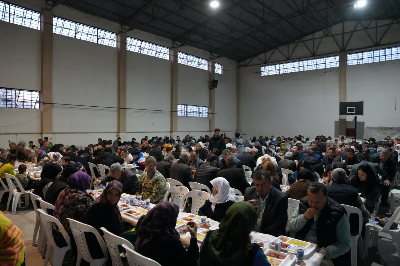 İşte Seydikemer Belediyesi Kadıköy’de Gönül Sofrası Kurdu haberi