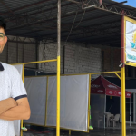 Fethiye’de Pembe Köpüklü Oto Yıkama İlgi Odağı Oldu